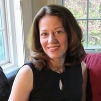 Jennifer Chiaverini's profile picture